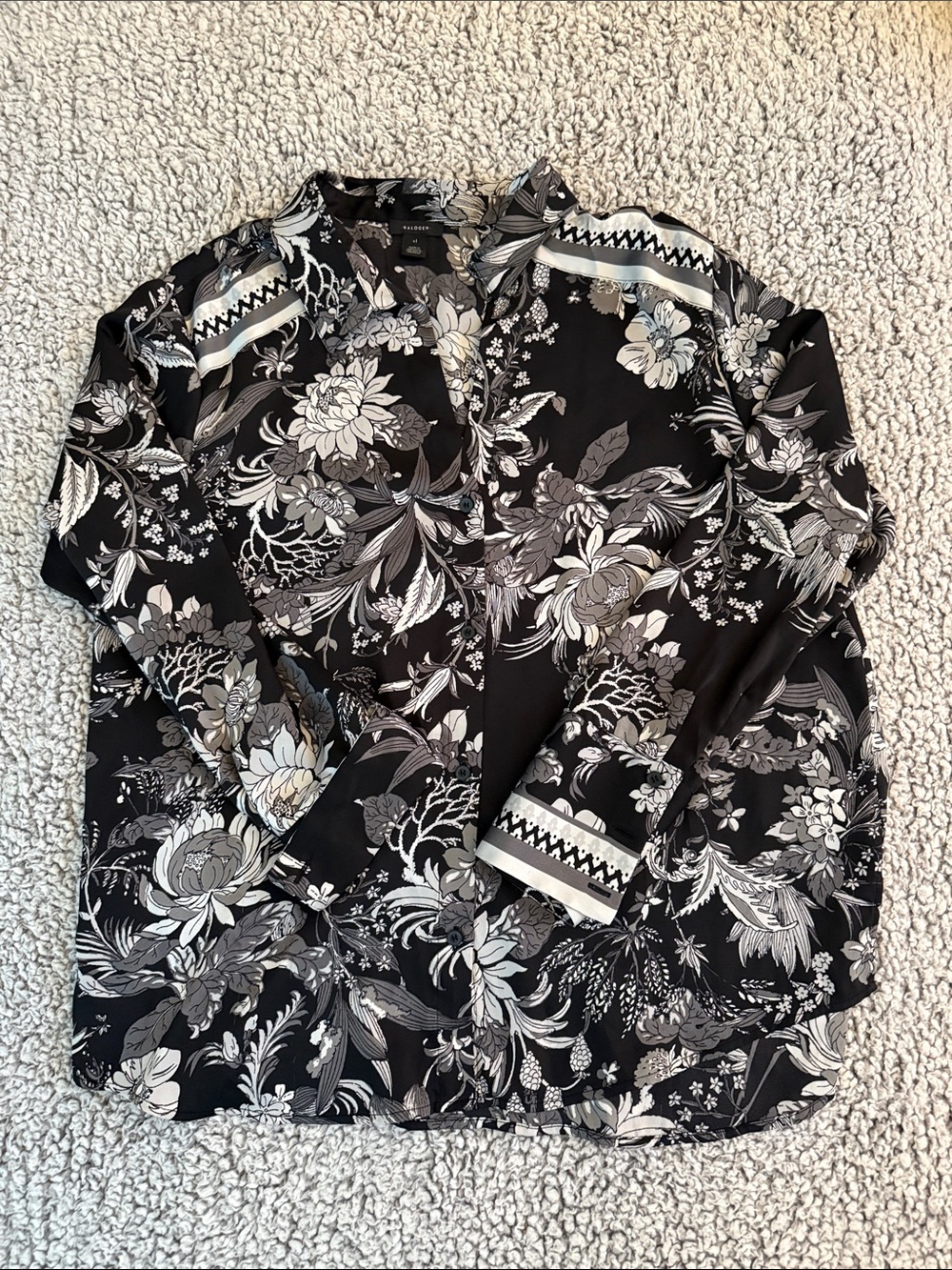 Halogen Black and White Floral Button-Down Shirt